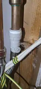 Emergency Plumber Dublin 6 attending a local plumbing leak